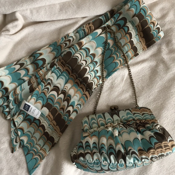 Vintage GAP silk blend mini kisslock clutch & sash